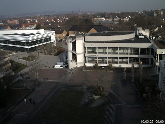 Foto der Webcam: Verwaltungsgeb&auml;ude, Innenhof mit Audimax, H&ouml;rsaal-Geb&auml;ude 1