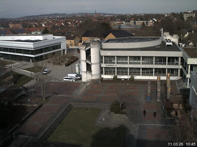 Foto der Webcam: Verwaltungsgeb&auml;ude, Innenhof mit Audimax, H&ouml;rsaal-Geb&auml;ude 1