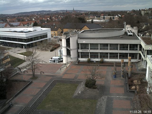 Foto der Webcam: Verwaltungsgeb&auml;ude, Innenhof mit Audimax, H&ouml;rsaal-Geb&auml;ude 1