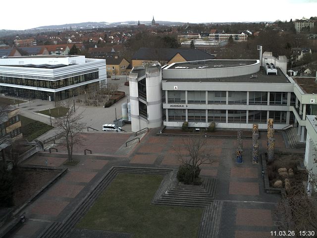 Foto der Webcam: Verwaltungsgeb&auml;ude, Innenhof mit Audimax, H&ouml;rsaal-Geb&auml;ude 1