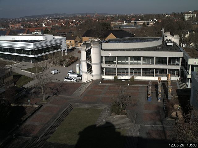 Foto der Webcam: Verwaltungsgeb&auml;ude, Innenhof mit Audimax, H&ouml;rsaal-Geb&auml;ude 1
