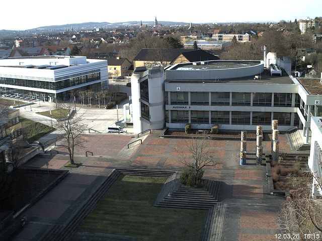 Foto der Webcam: Verwaltungsgeb&auml;ude, Innenhof mit Audimax, H&ouml;rsaal-Geb&auml;ude 1