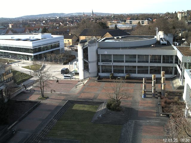 Foto der Webcam: Verwaltungsgeb&auml;ude, Innenhof mit Audimax, H&ouml;rsaal-Geb&auml;ude 1