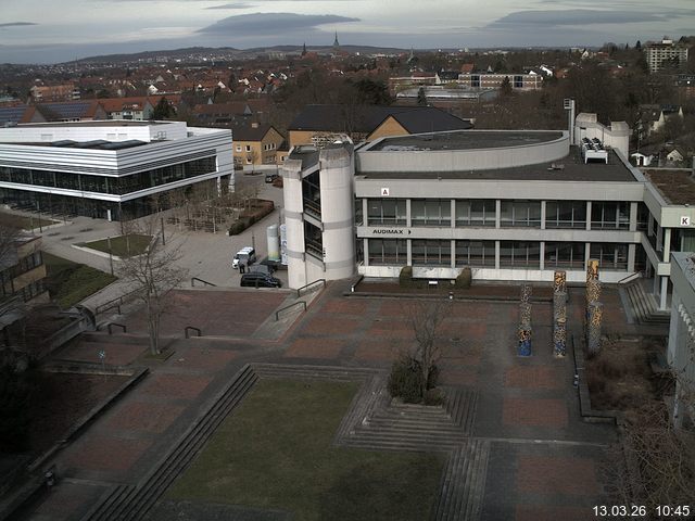 Foto der Webcam: Verwaltungsgeb&auml;ude, Innenhof mit Audimax, H&ouml;rsaal-Geb&auml;ude 1