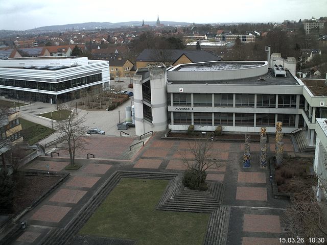 Foto der Webcam: Verwaltungsgeb&auml;ude, Innenhof mit Audimax, H&ouml;rsaal-Geb&auml;ude 1