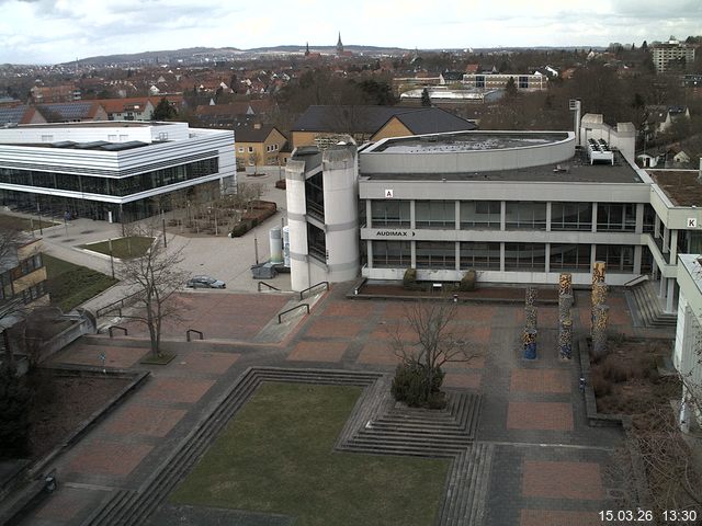 Foto der Webcam: Verwaltungsgeb&auml;ude, Innenhof mit Audimax, H&ouml;rsaal-Geb&auml;ude 1