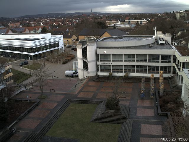 Foto der Webcam: Verwaltungsgeb&auml;ude, Innenhof mit Audimax, H&ouml;rsaal-Geb&auml;ude 1
