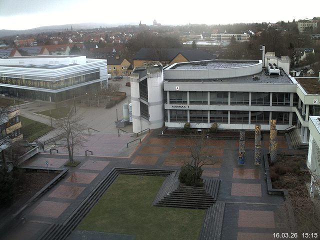 Foto der Webcam: Verwaltungsgeb&auml;ude, Innenhof mit Audimax, H&ouml;rsaal-Geb&auml;ude 1