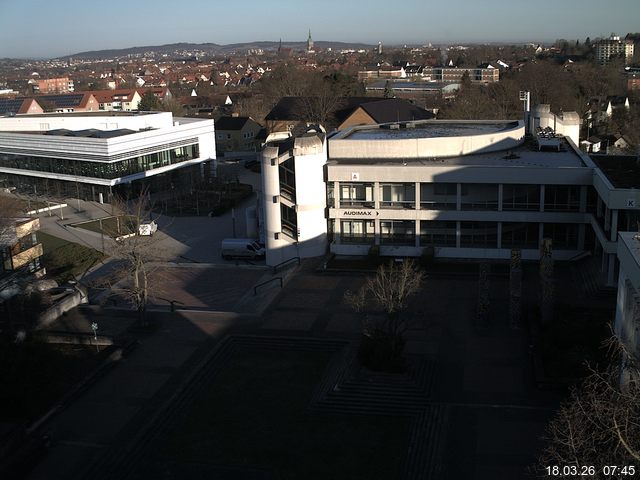 Foto der Webcam: Verwaltungsgeb&auml;ude, Innenhof mit Audimax, H&ouml;rsaal-Geb&auml;ude 1