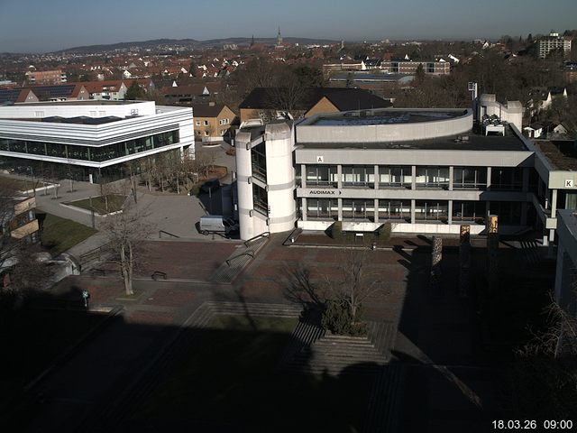 Foto der Webcam: Verwaltungsgeb&auml;ude, Innenhof mit Audimax, H&ouml;rsaal-Geb&auml;ude 1