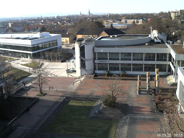 Foto der Webcam: Verwaltungsgeb&auml;ude, Innenhof mit Audimax, H&ouml;rsaal-Geb&auml;ude 1