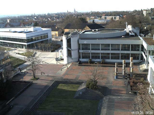 Foto der Webcam: Verwaltungsgeb&auml;ude, Innenhof mit Audimax, H&ouml;rsaal-Geb&auml;ude 1