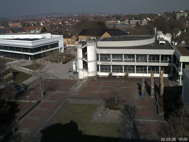 Foto der Webcam: Verwaltungsgeb&auml;ude, Innenhof mit Audimax, H&ouml;rsaal-Geb&auml;ude 1