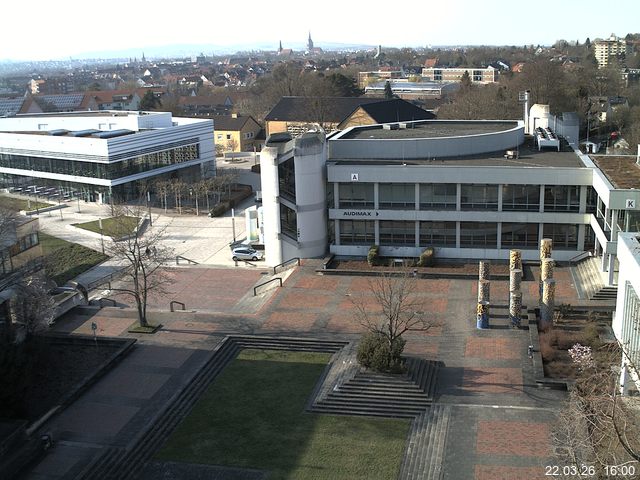 Foto der Webcam: Verwaltungsgeb&auml;ude, Innenhof mit Audimax, H&ouml;rsaal-Geb&auml;ude 1