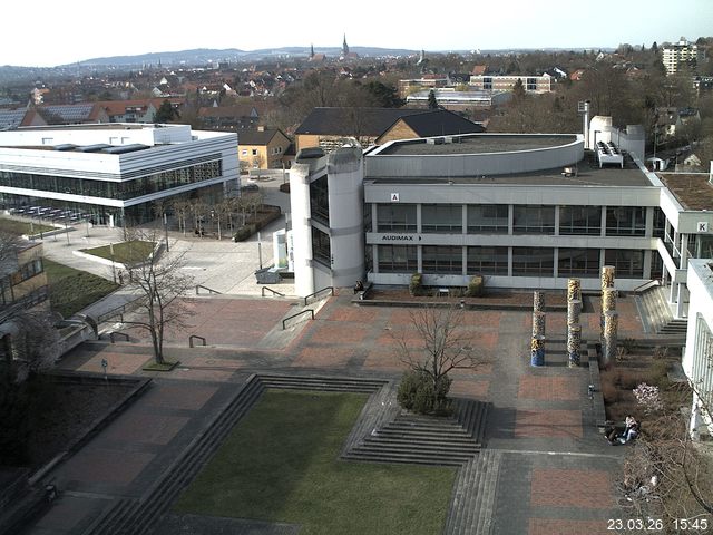 Foto der Webcam: Verwaltungsgeb&auml;ude, Innenhof mit Audimax, H&ouml;rsaal-Geb&auml;ude 1