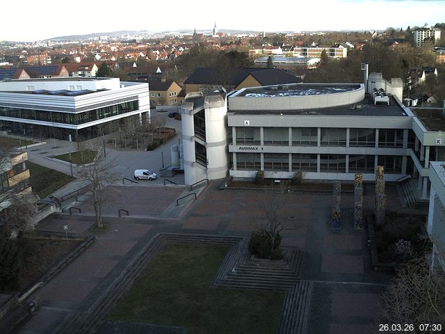 Foto der Webcam: Verwaltungsgeb&auml;ude, Innenhof mit Audimax, H&ouml;rsaal-Geb&auml;ude 1