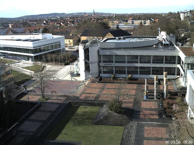 Foto der Webcam: Verwaltungsgeb&auml;ude, Innenhof mit Audimax, H&ouml;rsaal-Geb&auml;ude 1