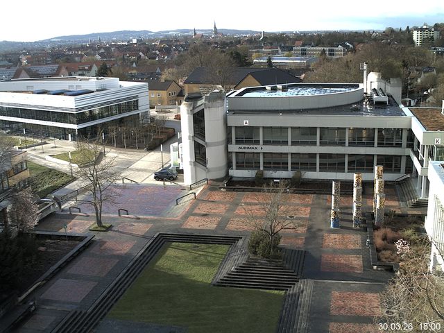 Foto der Webcam: Verwaltungsgeb&auml;ude, Innenhof mit Audimax, H&ouml;rsaal-Geb&auml;ude 1