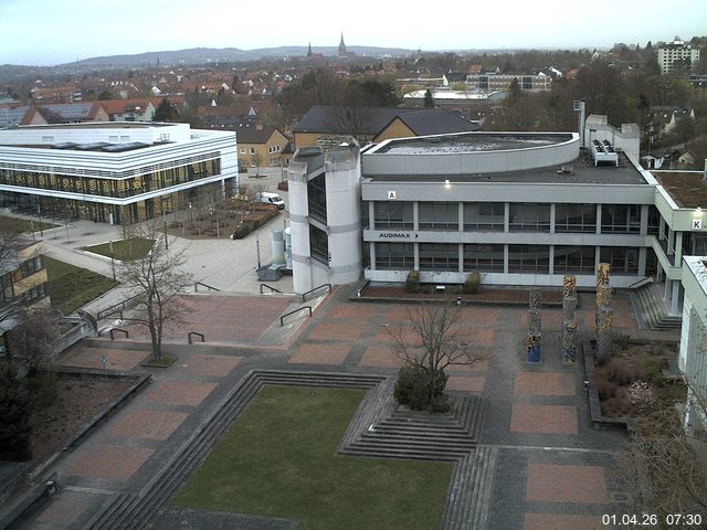 Foto der Webcam: Verwaltungsgeb&auml;ude, Innenhof mit Audimax, H&ouml;rsaal-Geb&auml;ude 1