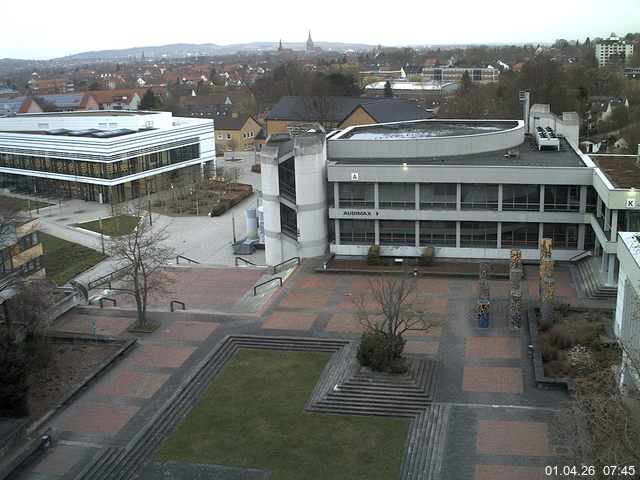Foto der Webcam: Verwaltungsgeb&auml;ude, Innenhof mit Audimax, H&ouml;rsaal-Geb&auml;ude 1