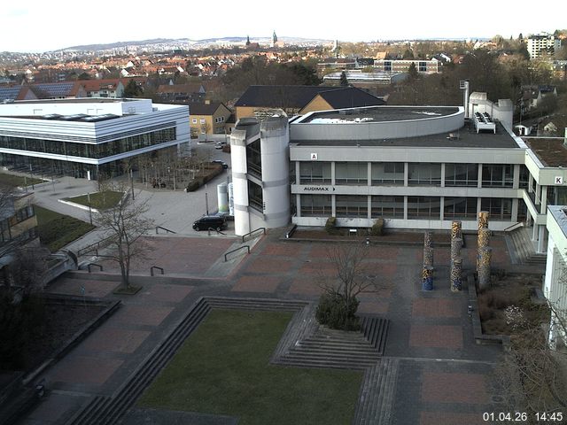 Foto der Webcam: Verwaltungsgeb&auml;ude, Innenhof mit Audimax, H&ouml;rsaal-Geb&auml;ude 1