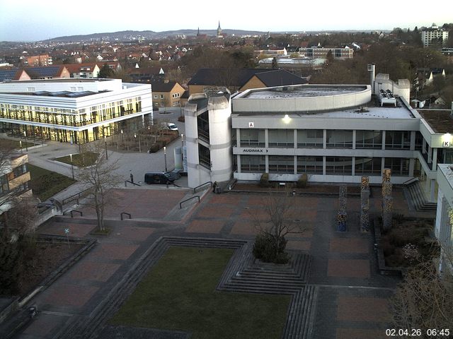 Foto der Webcam: Verwaltungsgeb&auml;ude, Innenhof mit Audimax, H&ouml;rsaal-Geb&auml;ude 1