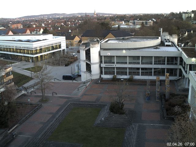 Foto der Webcam: Verwaltungsgeb&auml;ude, Innenhof mit Audimax, H&ouml;rsaal-Geb&auml;ude 1
