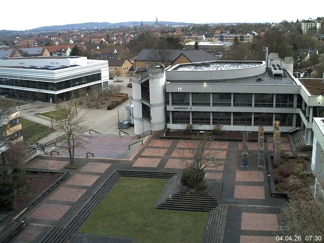 Foto der Webcam: Verwaltungsgeb&auml;ude, Innenhof mit Audimax, H&ouml;rsaal-Geb&auml;ude 1