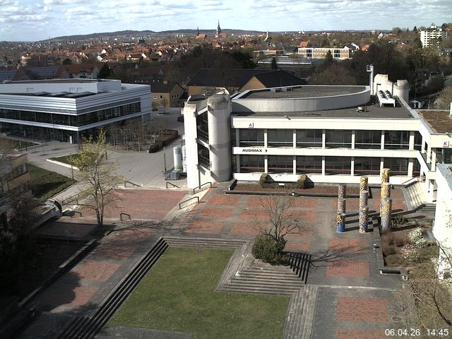 Foto der Webcam: Verwaltungsgeb&auml;ude, Innenhof mit Audimax, H&ouml;rsaal-Geb&auml;ude 1