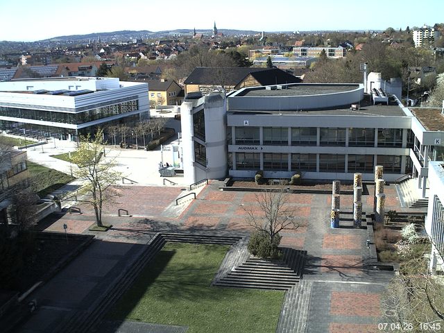 Foto der Webcam: Verwaltungsgeb&auml;ude, Innenhof mit Audimax, H&ouml;rsaal-Geb&auml;ude 1