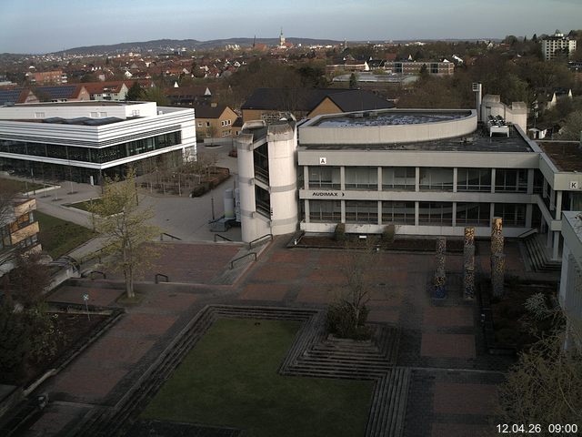 Foto der Webcam: Verwaltungsgeb&auml;ude, Innenhof mit Audimax, H&ouml;rsaal-Geb&auml;ude 1