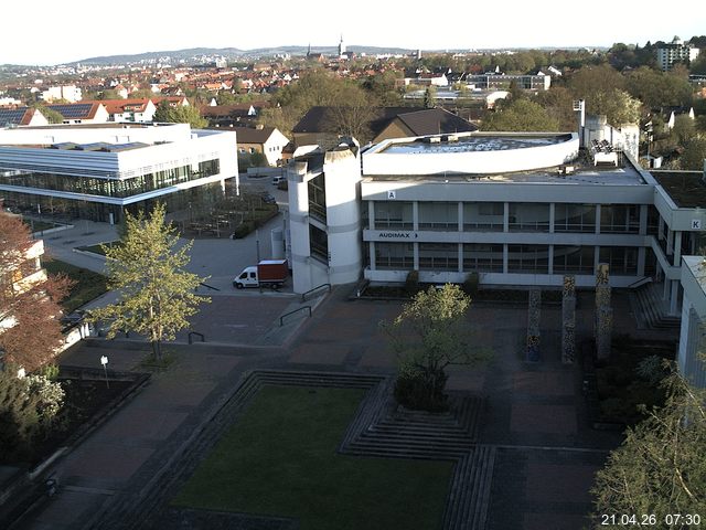 Foto der Webcam: Verwaltungsgeb&auml;ude, Innenhof mit Audimax, H&ouml;rsaal-Geb&auml;ude 1
