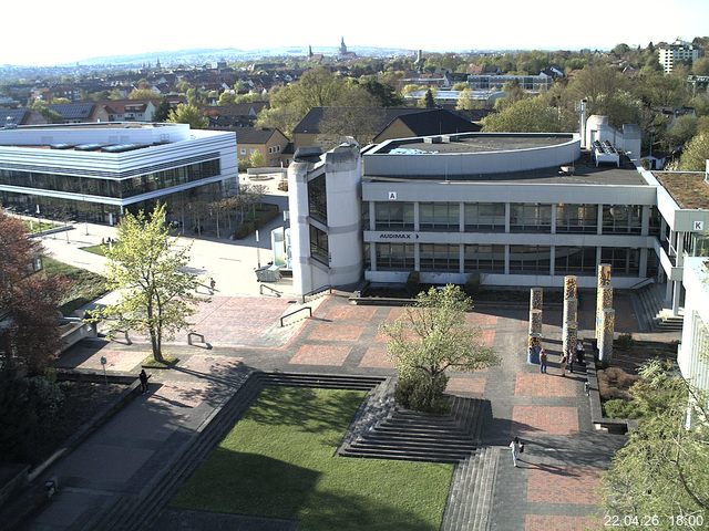 Foto der Webcam: Verwaltungsgeb&auml;ude, Innenhof mit Audimax, H&ouml;rsaal-Geb&auml;ude 1