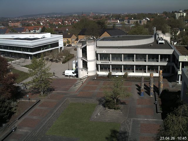 Foto der Webcam: Verwaltungsgeb&auml;ude, Innenhof mit Audimax, H&ouml;rsaal-Geb&auml;ude 1