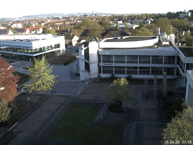 Foto der Webcam: Verwaltungsgeb&auml;ude, Innenhof mit Audimax, H&ouml;rsaal-Geb&auml;ude 1