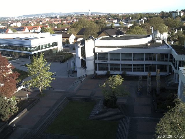 Foto der Webcam: Verwaltungsgeb&auml;ude, Innenhof mit Audimax, H&ouml;rsaal-Geb&auml;ude 1
