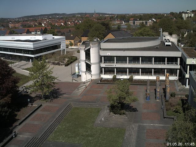 Foto der Webcam: Verwaltungsgeb&auml;ude, Innenhof mit Audimax, H&ouml;rsaal-Geb&auml;ude 1