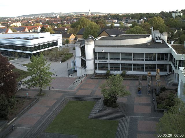 Foto der Webcam: Verwaltungsgeb&auml;ude, Innenhof mit Audimax, H&ouml;rsaal-Geb&auml;ude 1