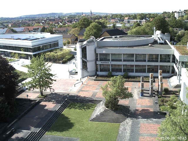 Foto der Webcam: Verwaltungsgeb&auml;ude, Innenhof mit Audimax, H&ouml;rsaal-Geb&auml;ude 1