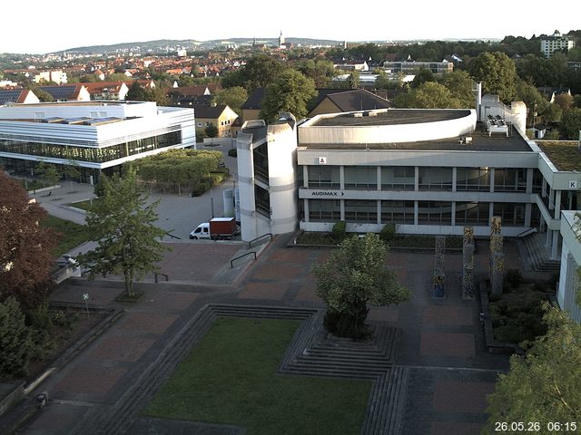 Foto der Webcam: Verwaltungsgeb&auml;ude, Innenhof mit Audimax, H&ouml;rsaal-Geb&auml;ude 1