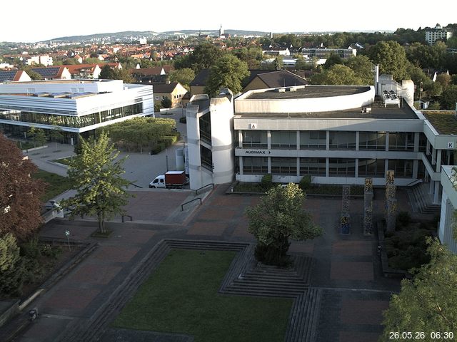 Foto der Webcam: Verwaltungsgeb&auml;ude, Innenhof mit Audimax, H&ouml;rsaal-Geb&auml;ude 1