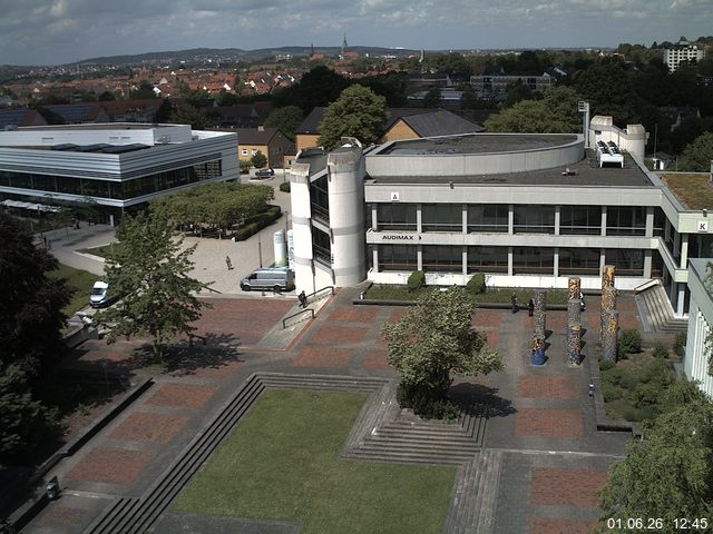 Foto der Webcam: Verwaltungsgeb&auml;ude, Innenhof mit Audimax, H&ouml;rsaal-Geb&auml;ude 1