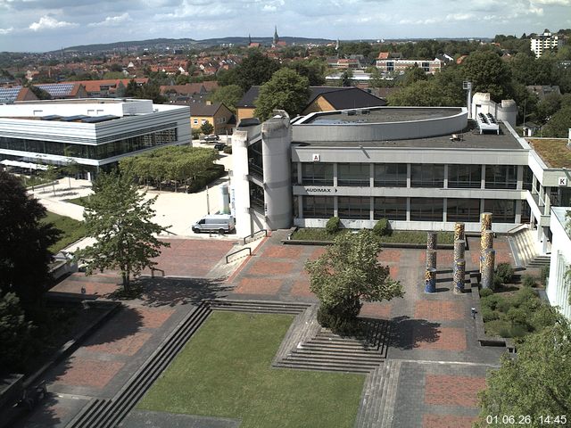 Foto der Webcam: Verwaltungsgeb&auml;ude, Innenhof mit Audimax, H&ouml;rsaal-Geb&auml;ude 1