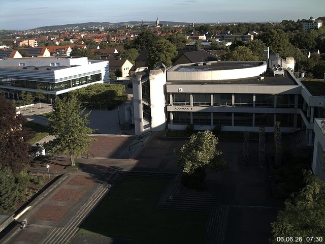 Foto der Webcam: Verwaltungsgeb&auml;ude, Innenhof mit Audimax, H&ouml;rsaal-Geb&auml;ude 1
