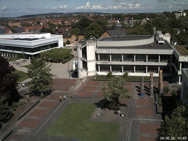 Foto der Webcam: Verwaltungsgeb&auml;ude, Innenhof mit Audimax, H&ouml;rsaal-Geb&auml;ude 1