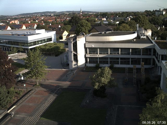 Foto der Webcam: Verwaltungsgeb&auml;ude, Innenhof mit Audimax, H&ouml;rsaal-Geb&auml;ude 1