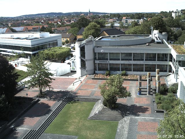 Foto der Webcam: Verwaltungsgeb&auml;ude, Innenhof mit Audimax, H&ouml;rsaal-Geb&auml;ude 1
