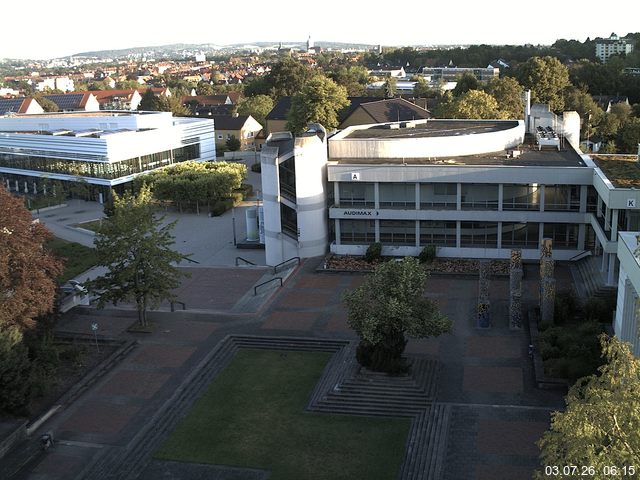 Foto der Webcam: Verwaltungsgeb&auml;ude, Innenhof mit Audimax, H&ouml;rsaal-Geb&auml;ude 1