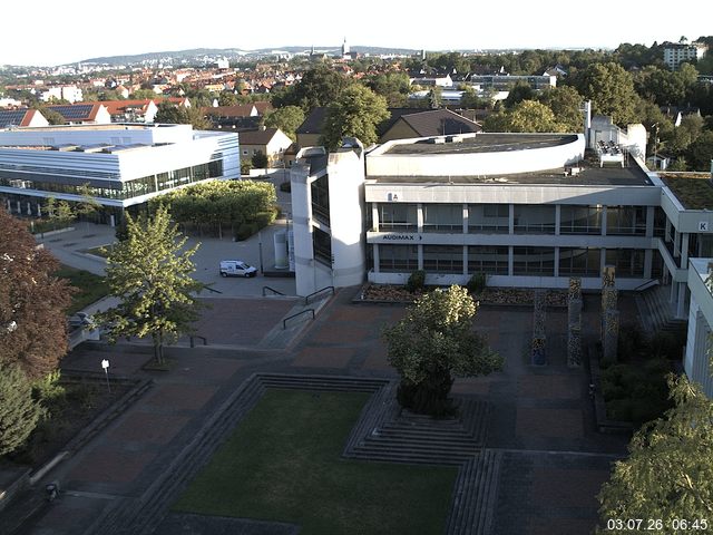 Foto der Webcam: Verwaltungsgeb&auml;ude, Innenhof mit Audimax, H&ouml;rsaal-Geb&auml;ude 1
