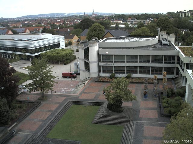 Foto der Webcam: Verwaltungsgeb&auml;ude, Innenhof mit Audimax, H&ouml;rsaal-Geb&auml;ude 1